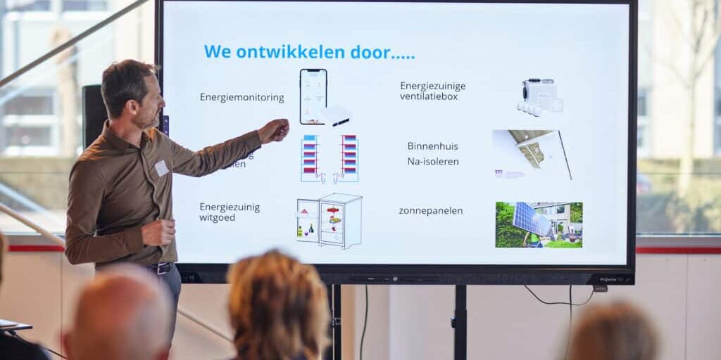 TIEL Energie VITAAL, bezoek gedeputeerde provincie Gelderland Ans Mol. PHOTO MARC VAN DER KORT