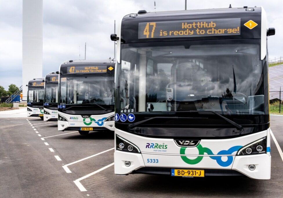 Whatthub-bussen-8juli2026